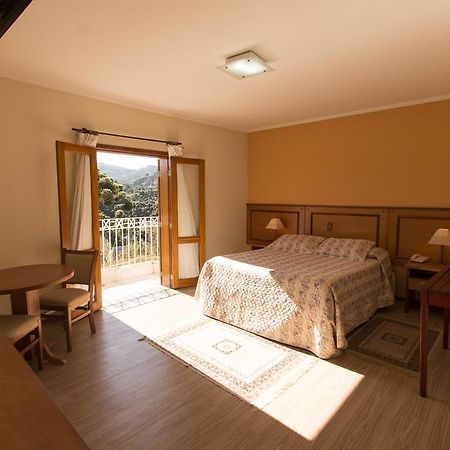 Pousada Alto D'Ouro Campos do Jordão Room photo