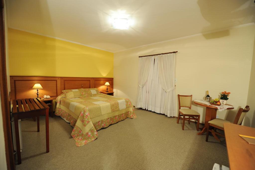 Pousada Alto D'Ouro Campos do Jordão Room photo